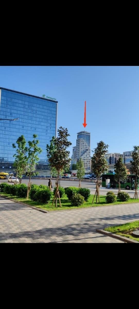 Сдается 3 - Х Комнатная Квартира По Суточно В Центре Тбилиси Extérieur photo